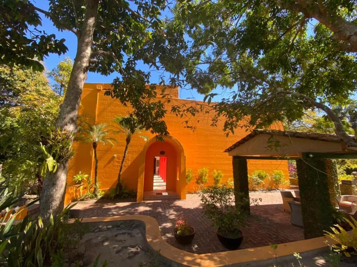 secondary property images 0