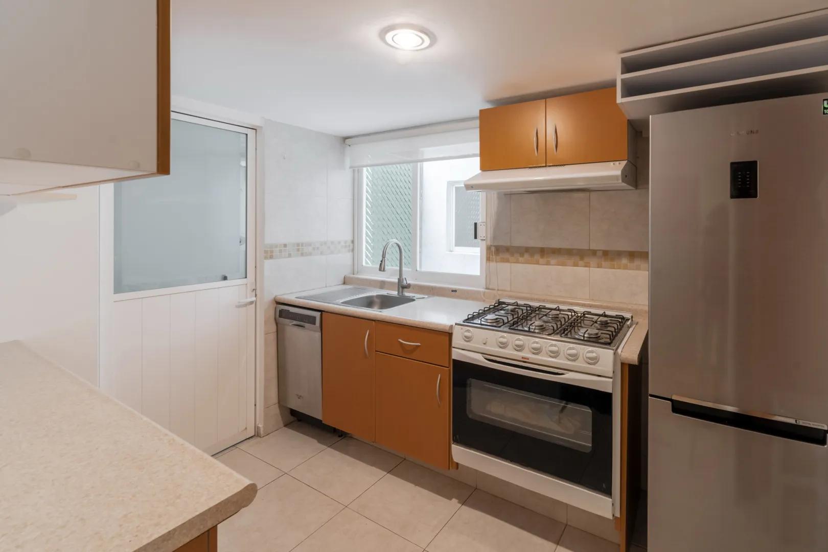 secondary property images 3