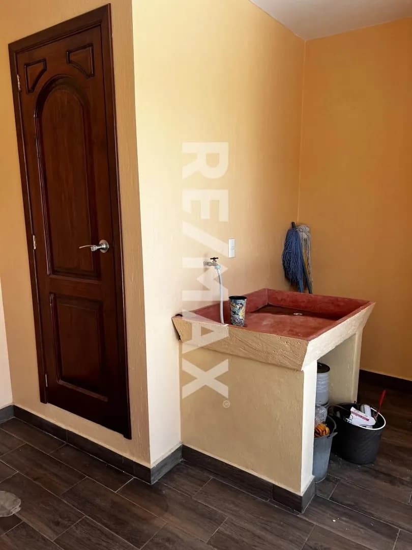 secondary property images 3