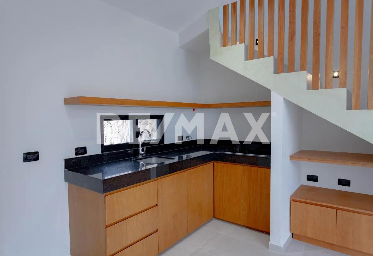 secondary property images 0