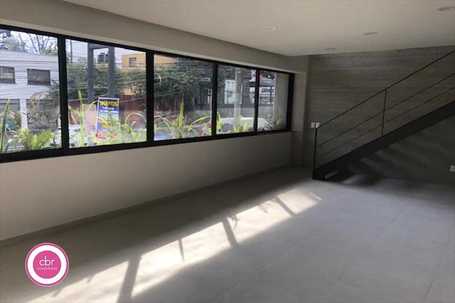 main property photo