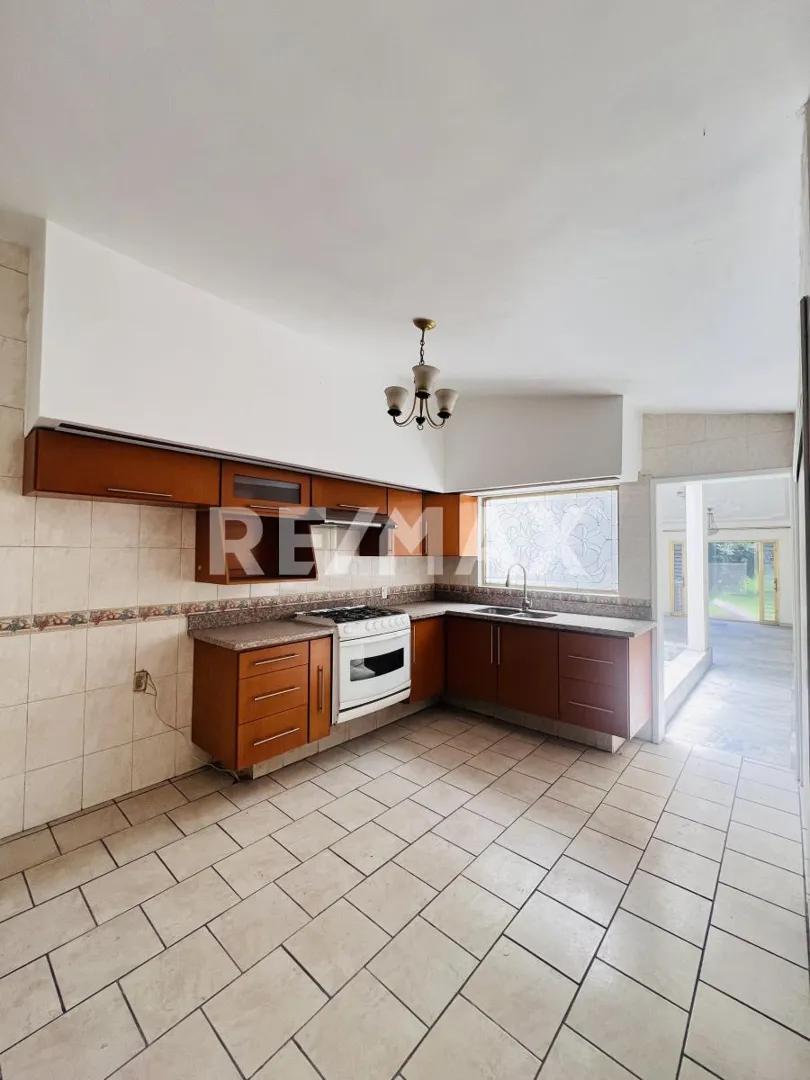 secondary property images 3