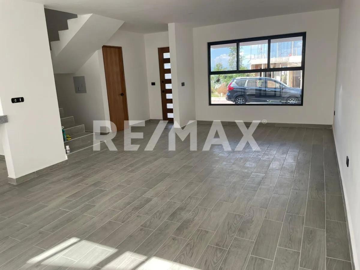 secondary property images 0