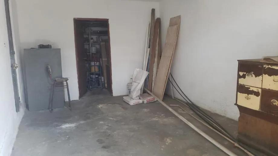 secondary property images 3