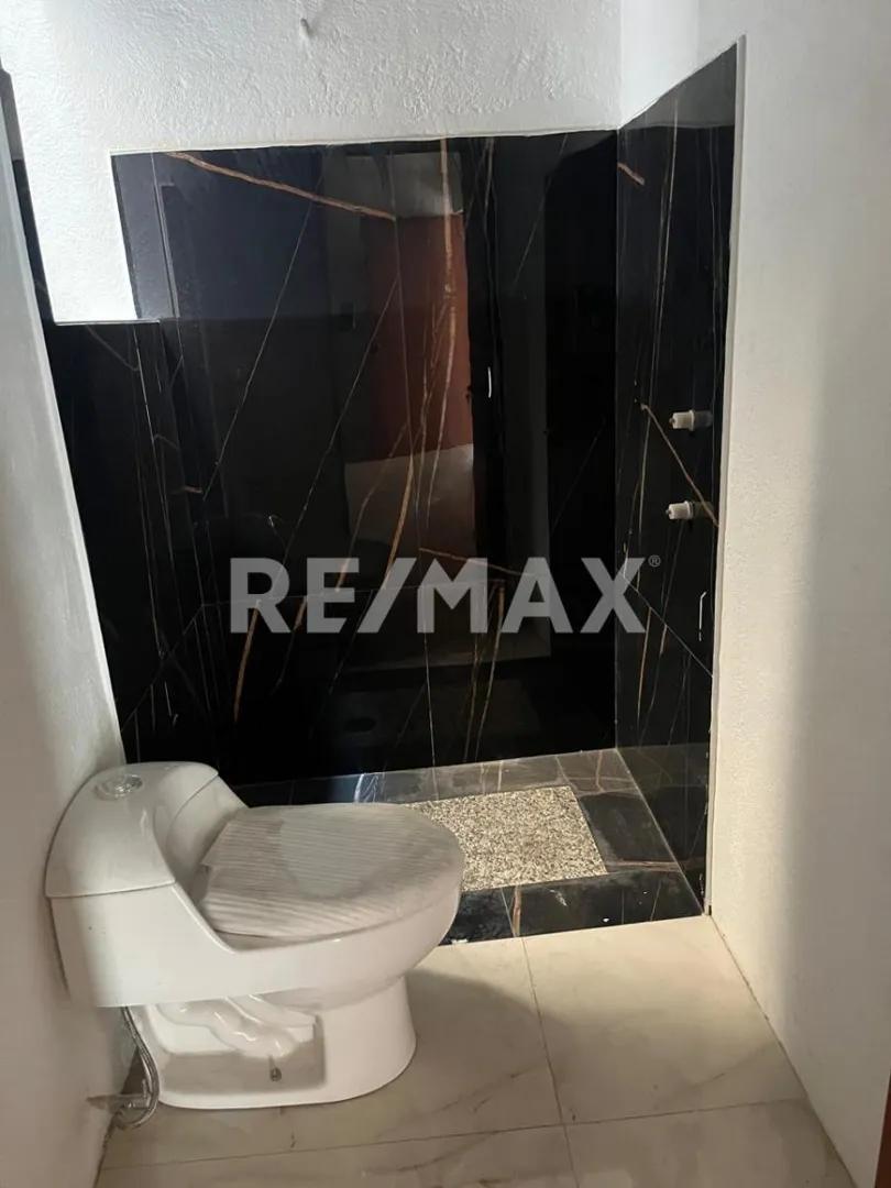 secondary property images 0