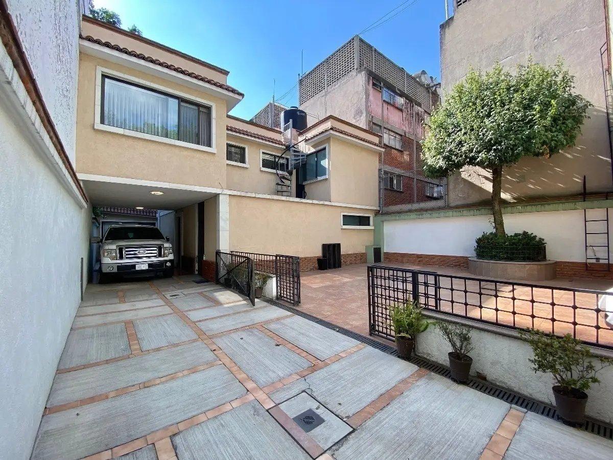 main property photo