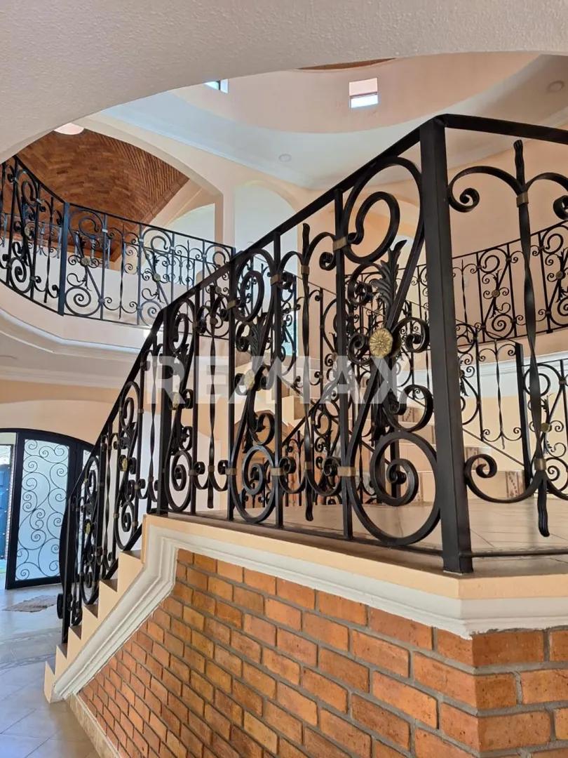 secondary property images 3