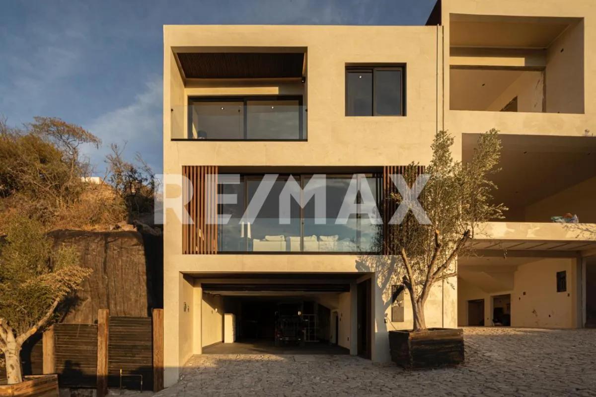 secondary property images 0