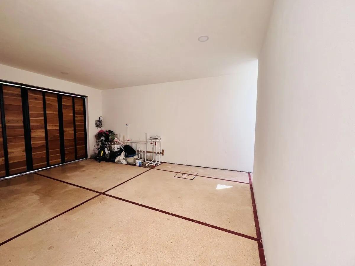 secondary property images 0