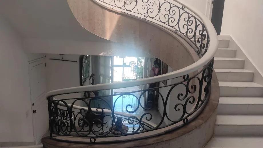 secondary property images 3