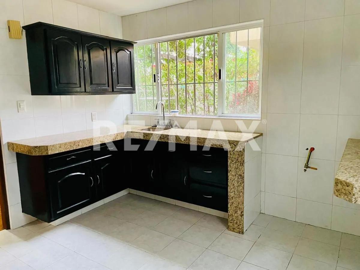 secondary property images 0