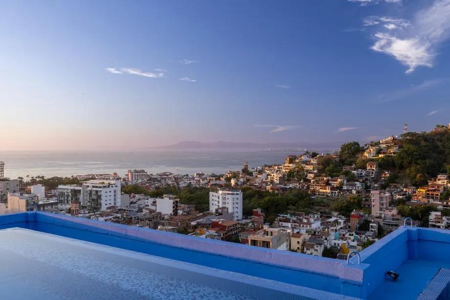 secondary property images 0