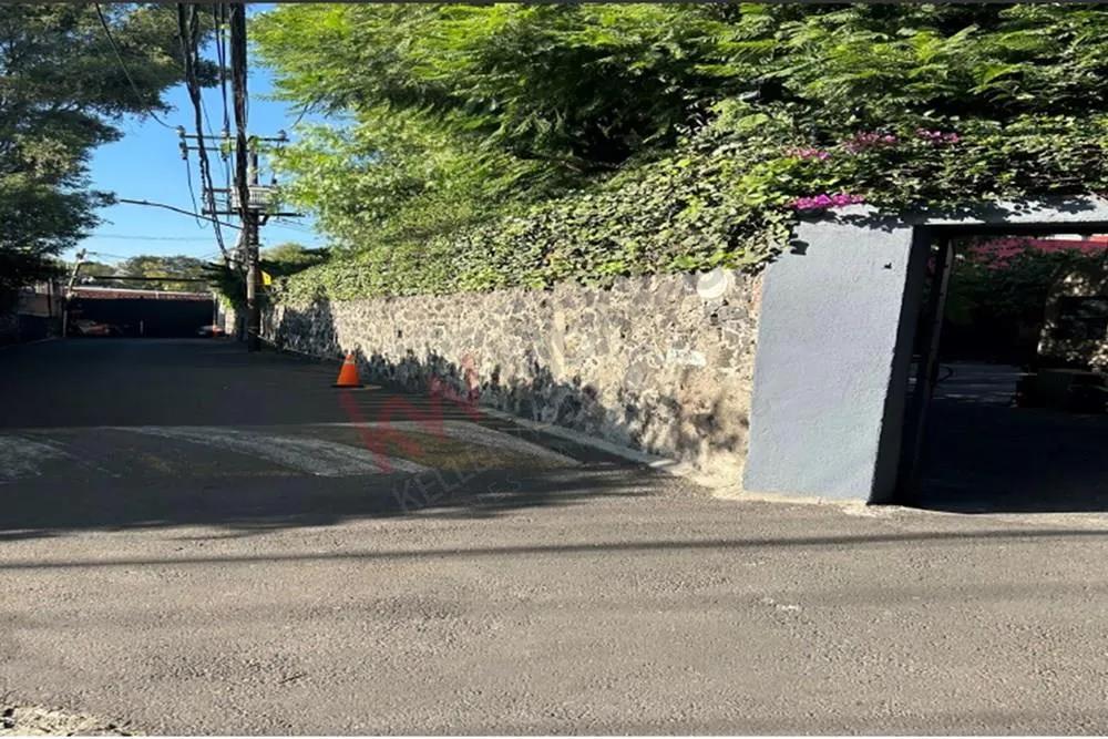 secondary property images 0