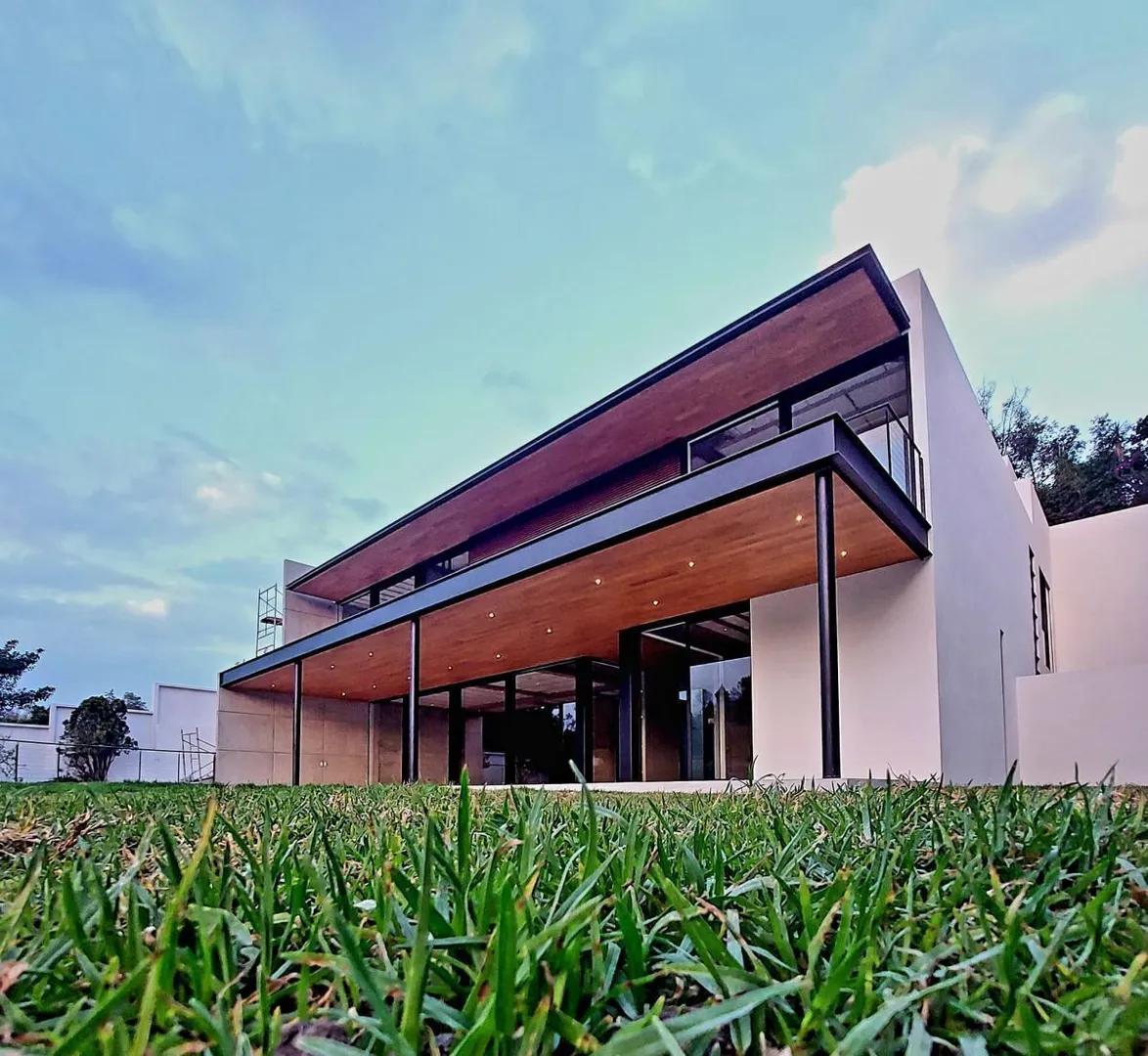 secondary property images 0