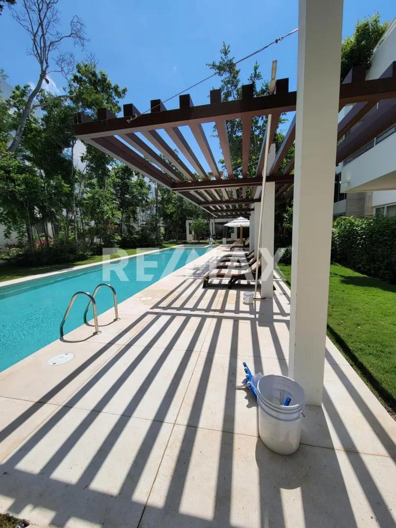 main property photo