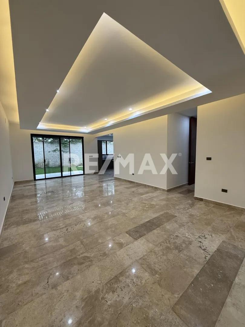 secondary property images 0