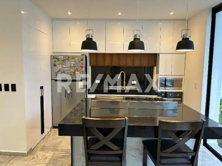 secondary property images 0