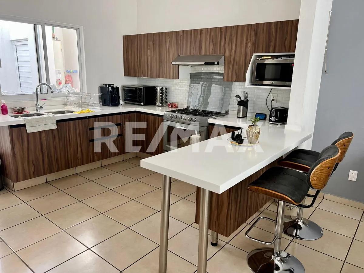 secondary property images 0