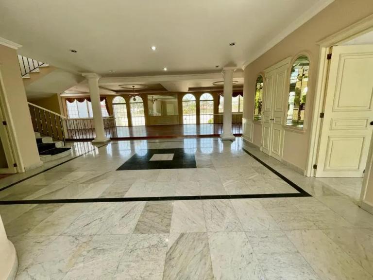 Property Image Property Image