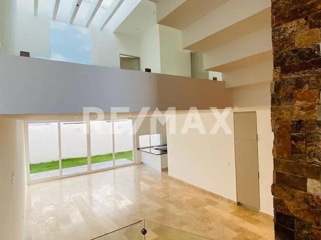 main property photo
