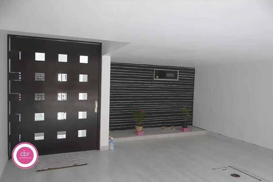 main property photo