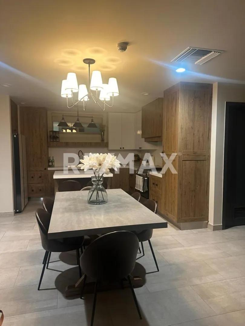 main property photo