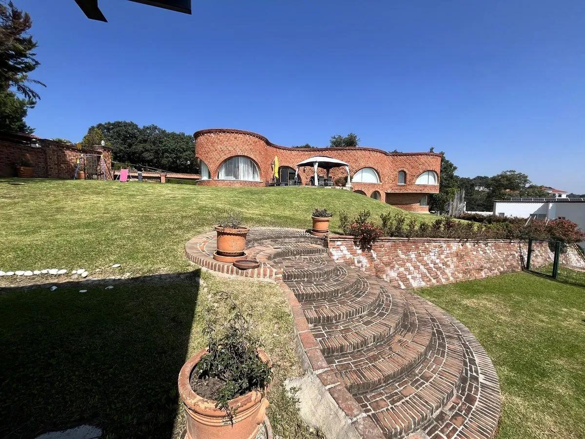 main property photo