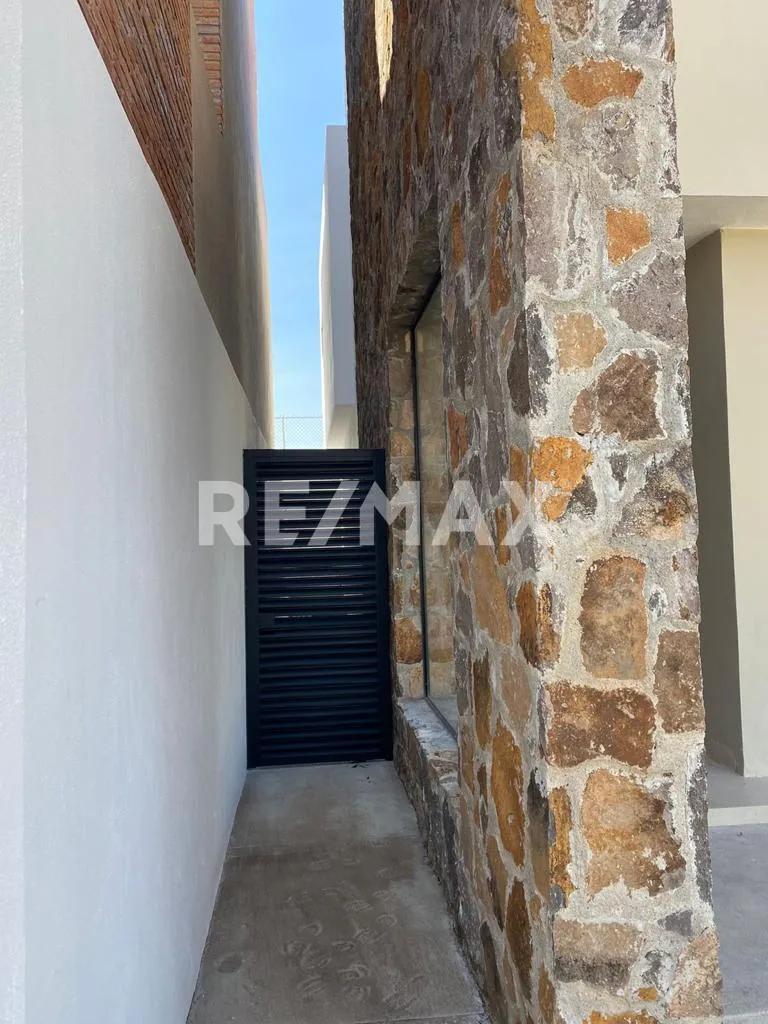 secondary property images 2