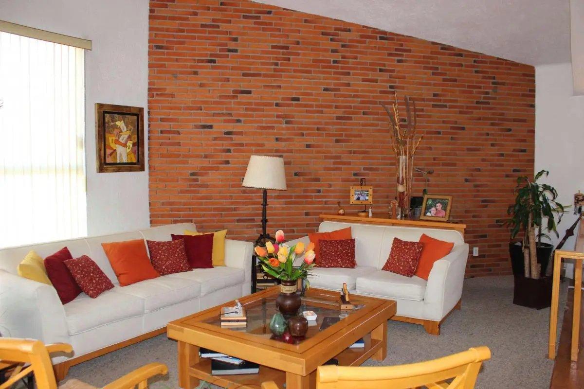 main property photo