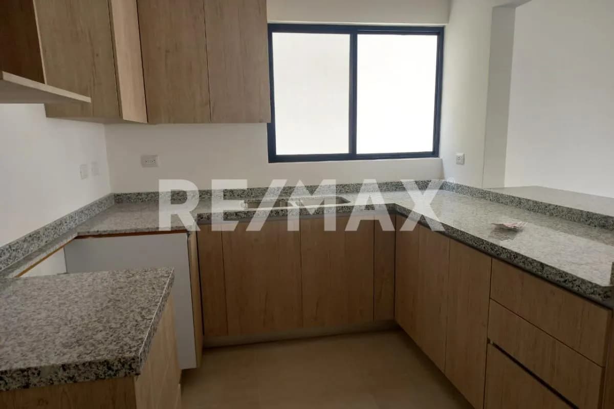 secondary property images 3