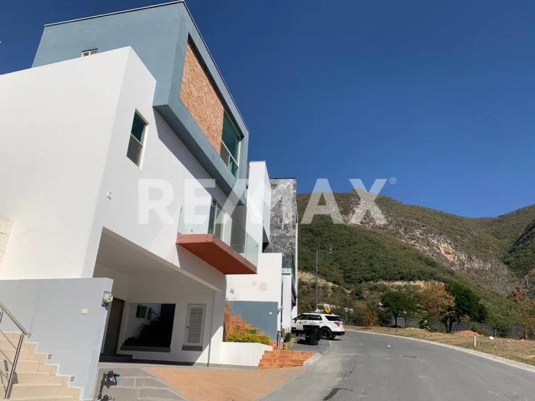 Property Image Property Image