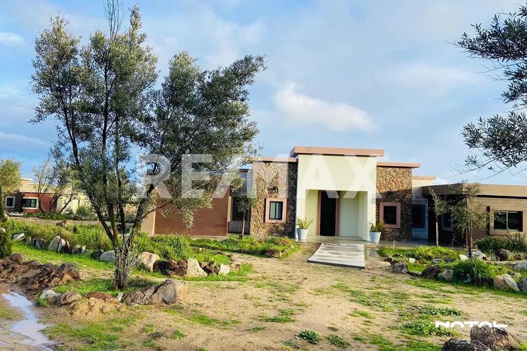 main property photo