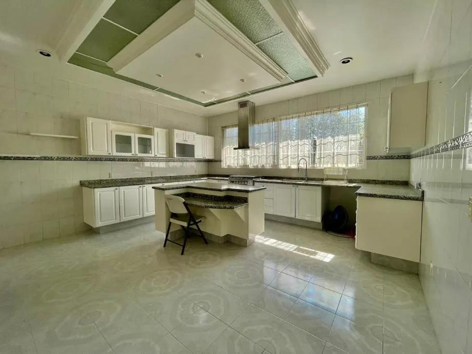 secondary property images 1