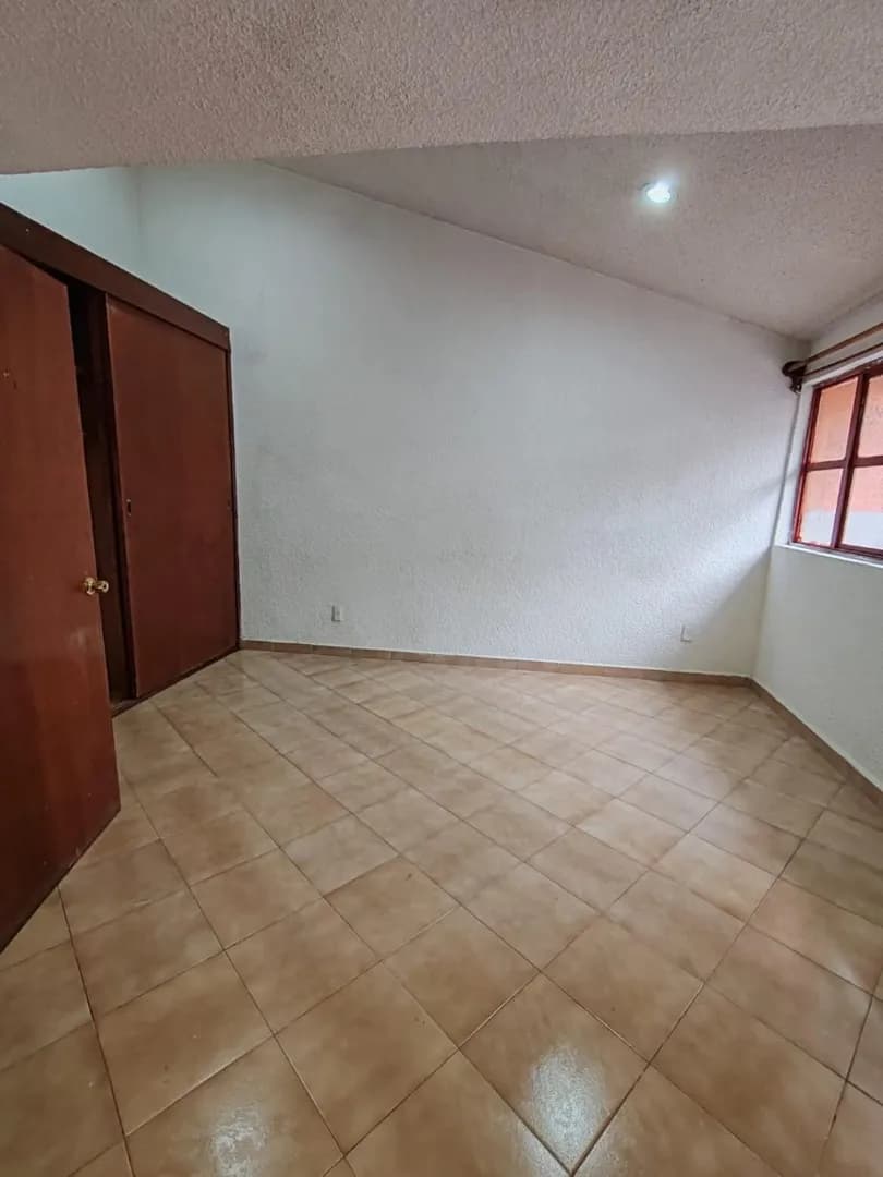 secondary property images 0