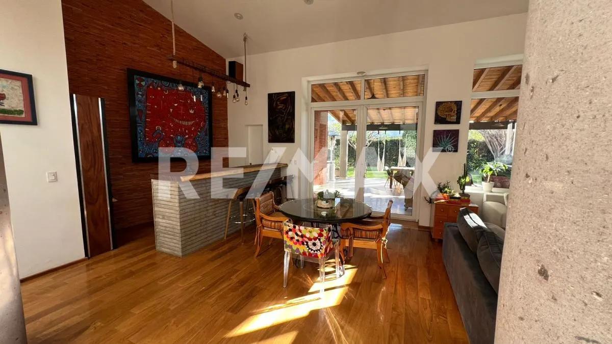 secondary property images 0