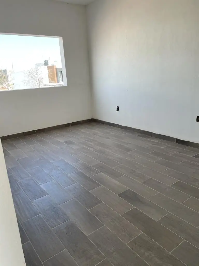 secondary property images 0