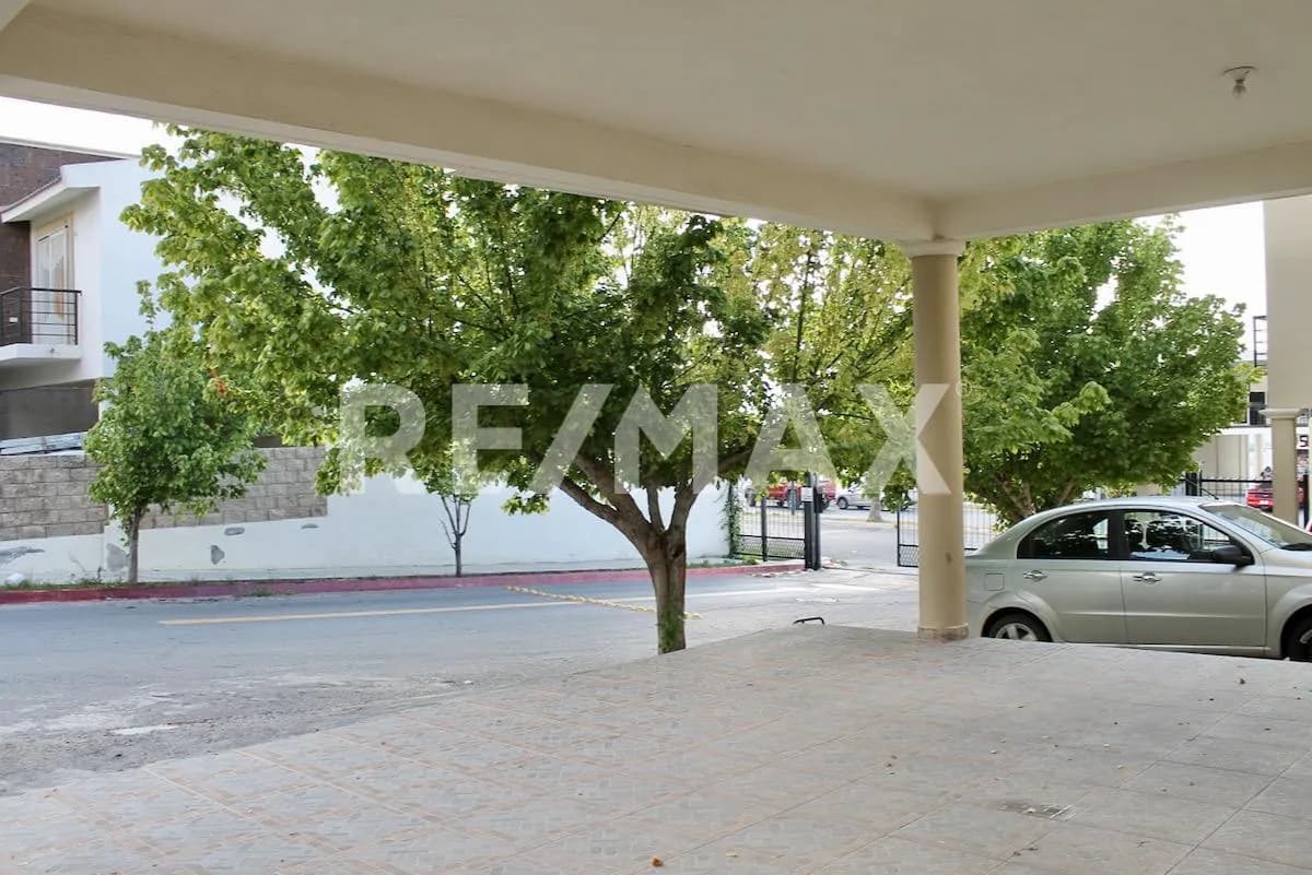 secondary property images 0