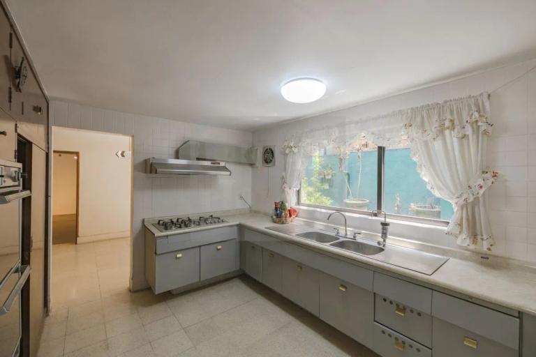 Property Image Property Image