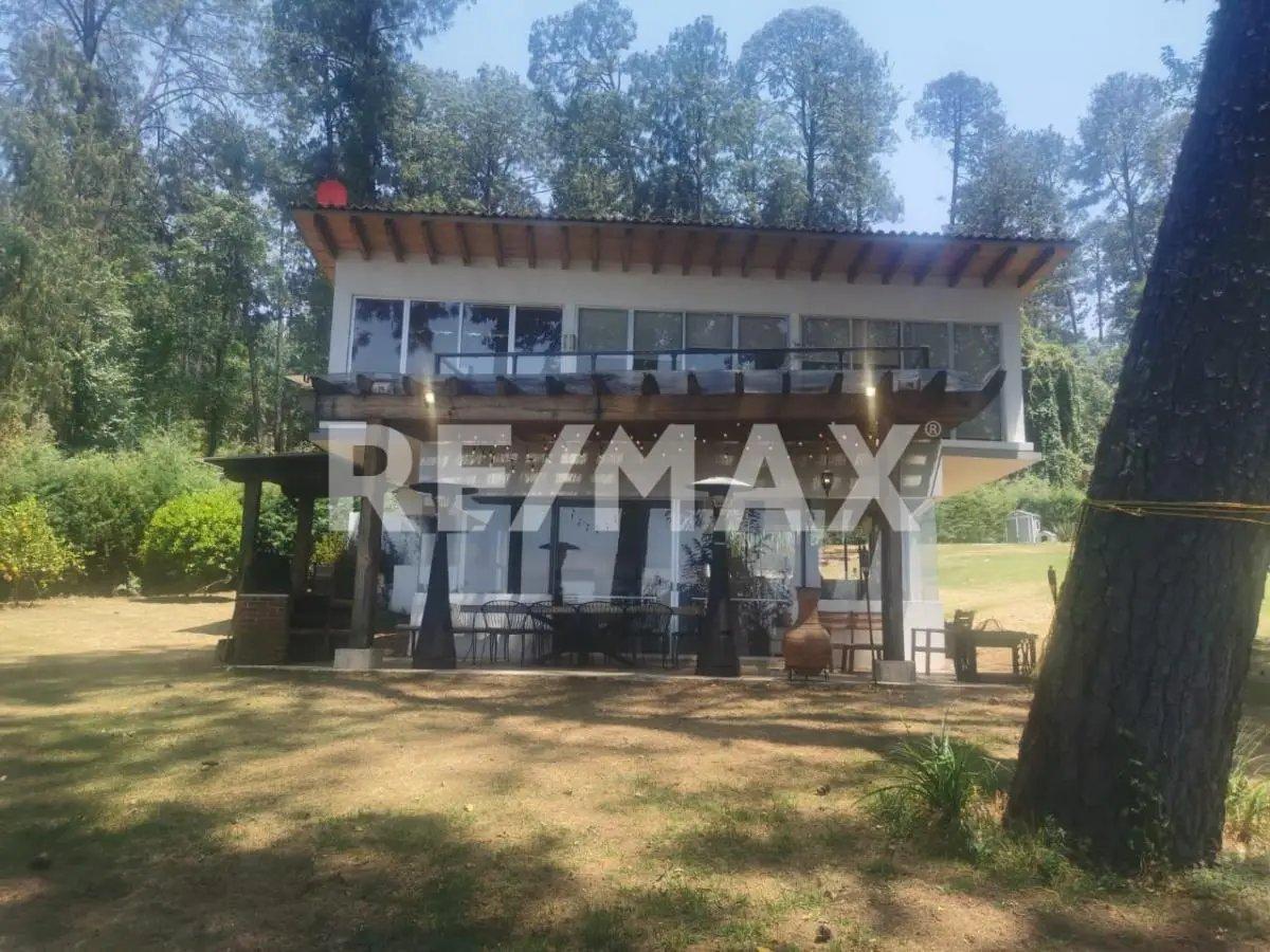 main property photo