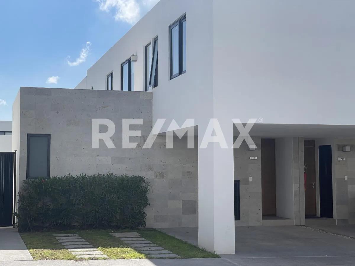 main property photo
