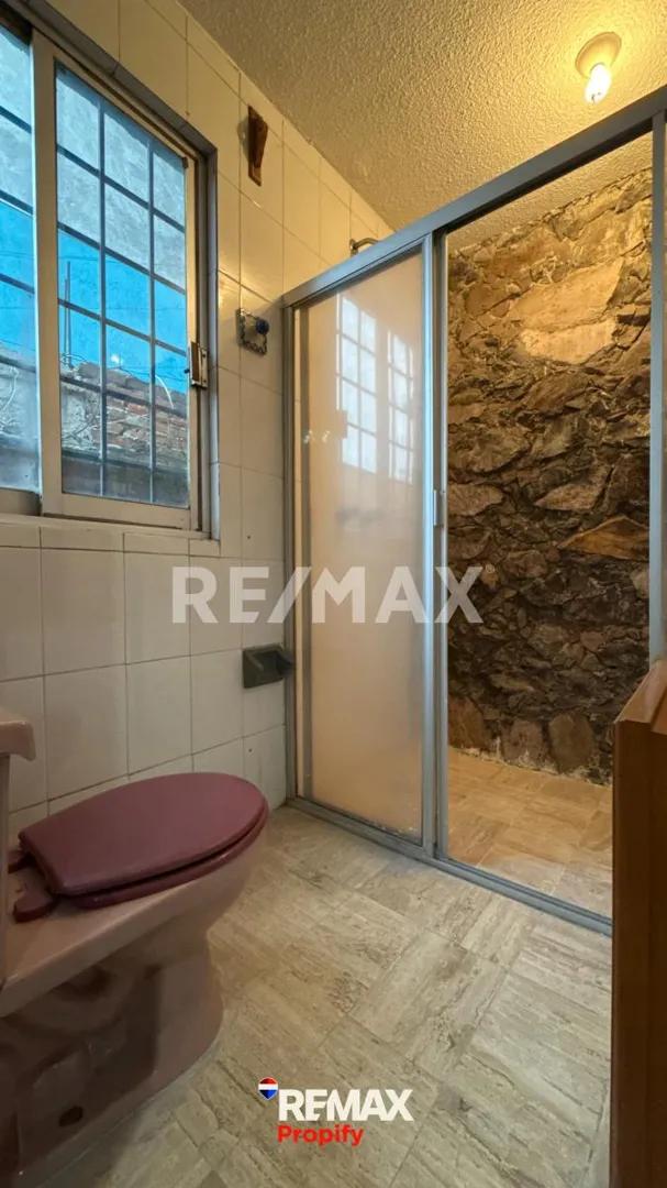 secondary property images 2