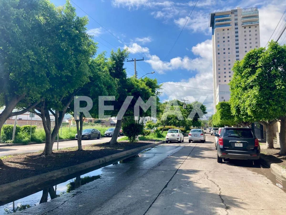 secondary property images 3