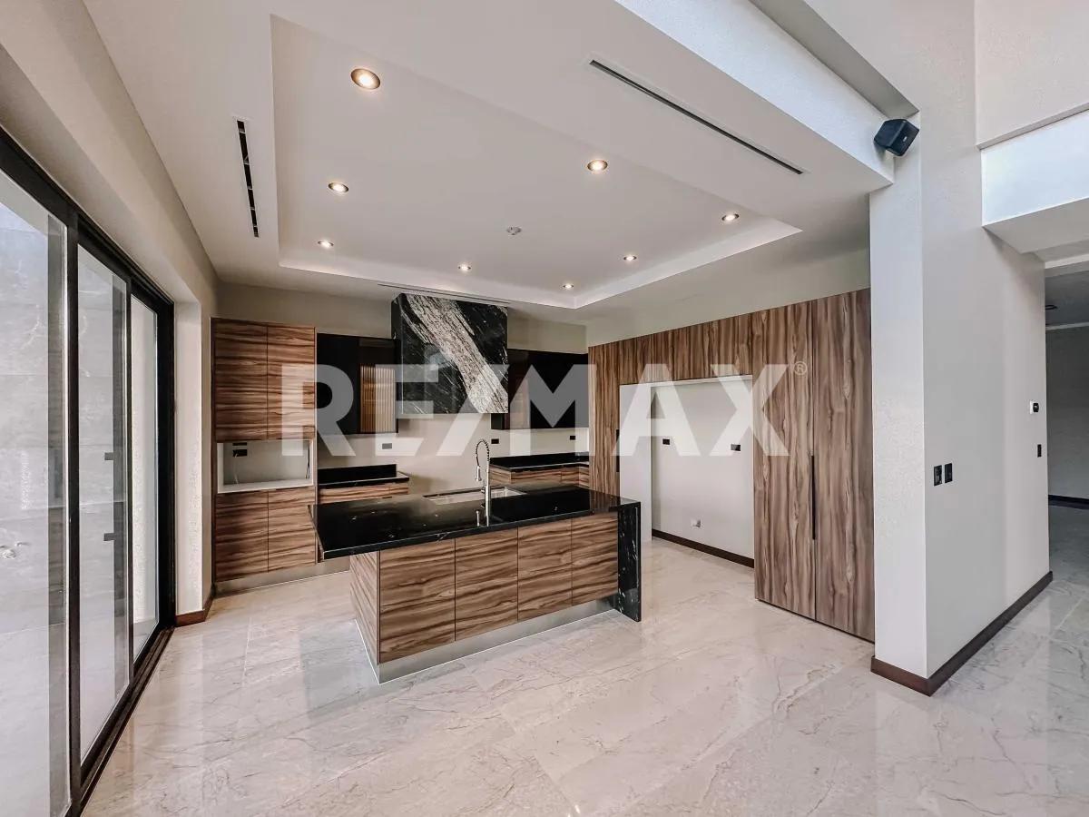 secondary property images 0