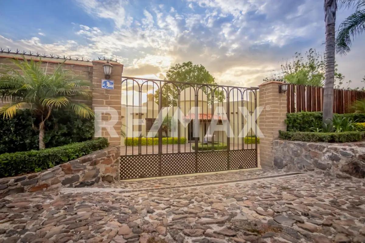 secondary property images 0