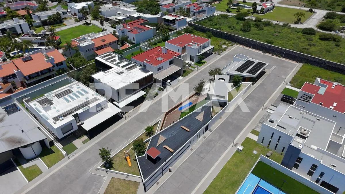 secondary property images 0