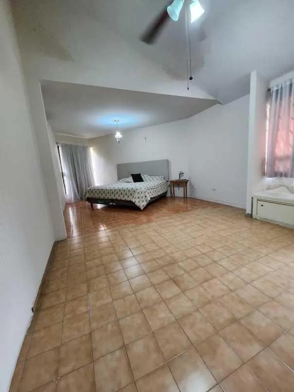 secondary property images 3