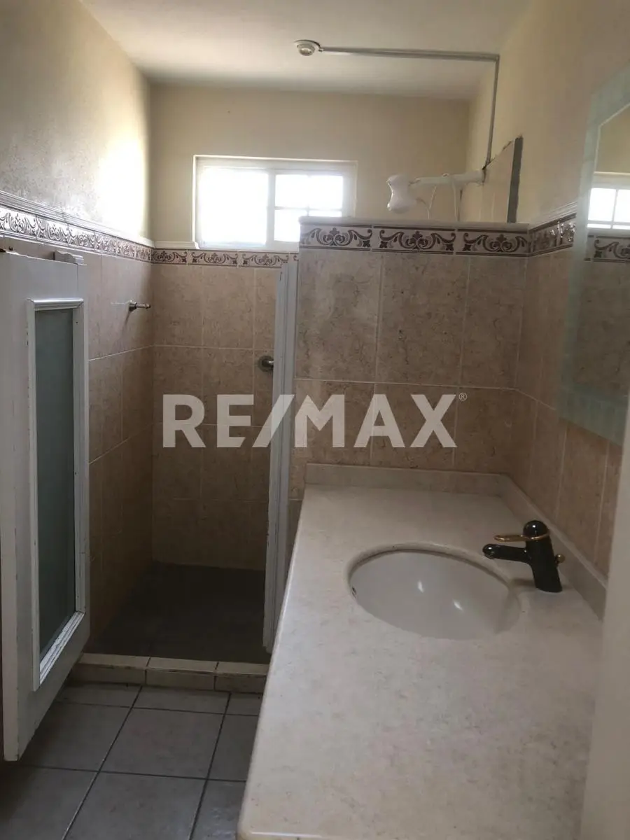 secondary property images 2