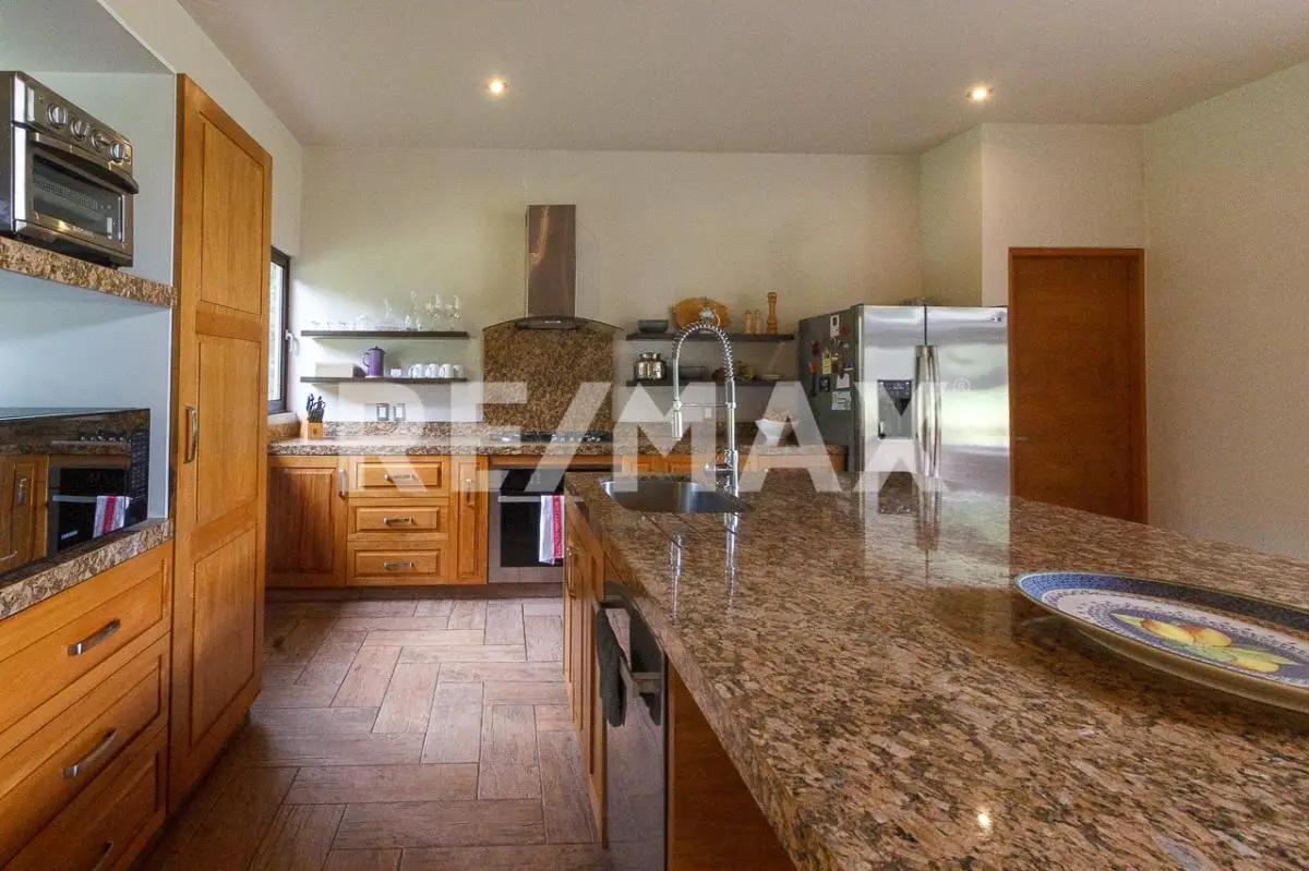 secondary property images 2