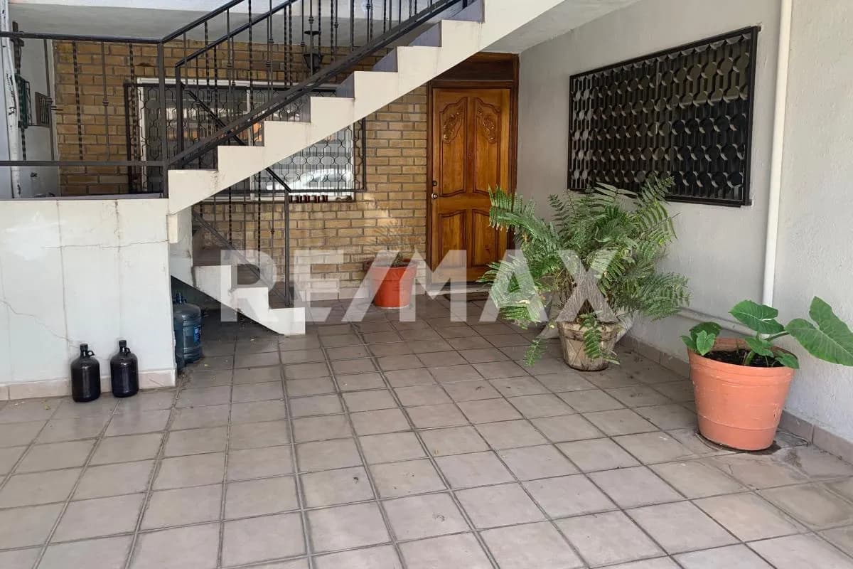 secondary property images 0