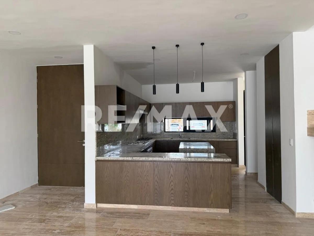 secondary property images 0